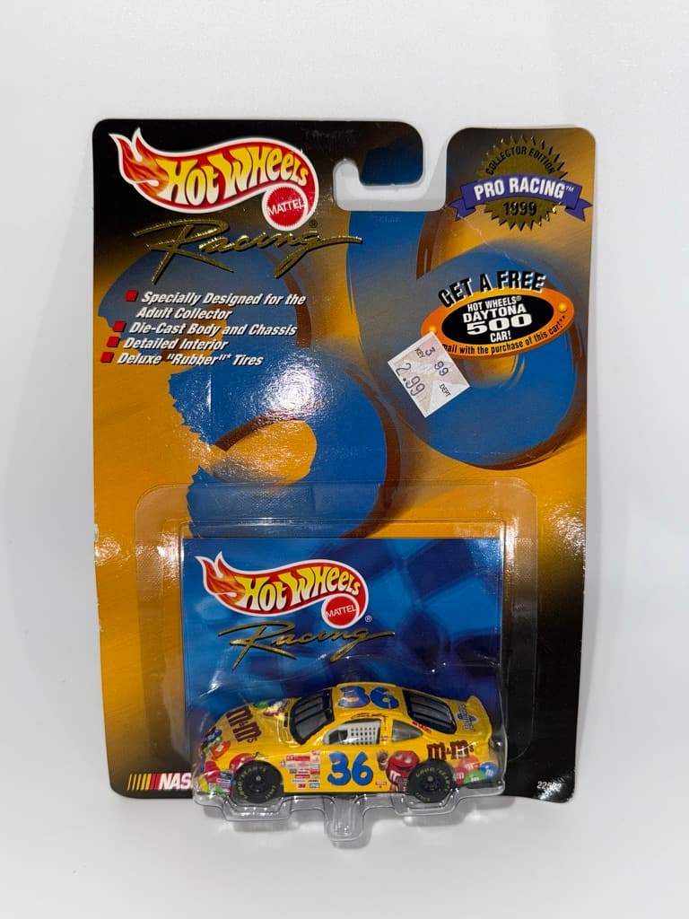 NASCAR Hot Wheels Pro Racing #36 M&M Car Unopened