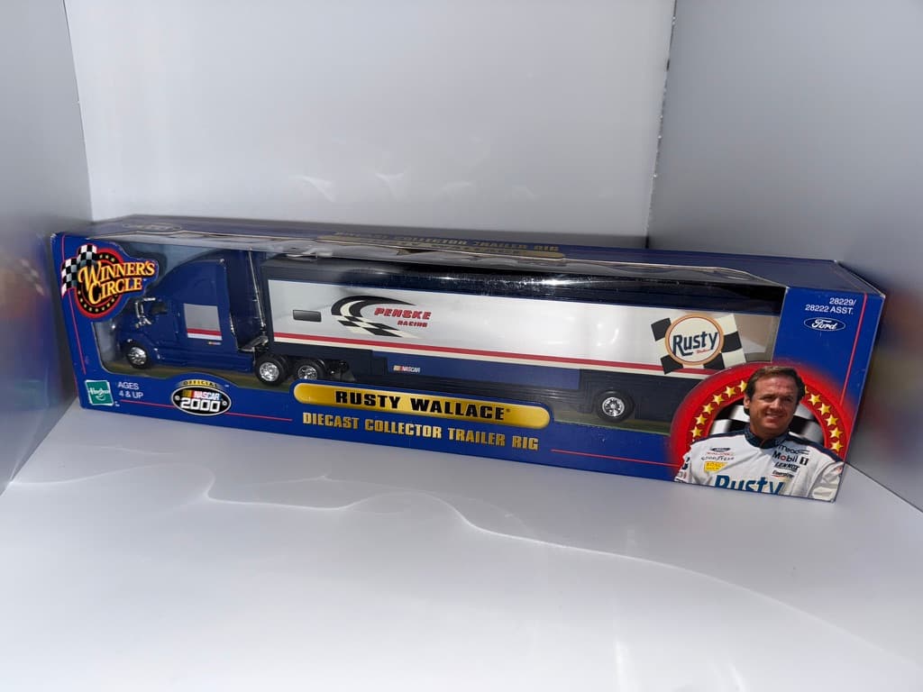 Rusty Wallace NASCAR 2002 Diecast Trailer Collectible