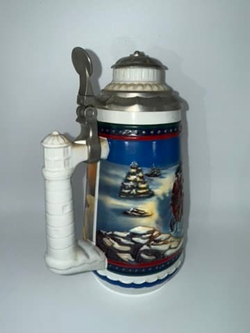 Budweiser 2002 Holiday Stein Guiding the Way Home w/ Box